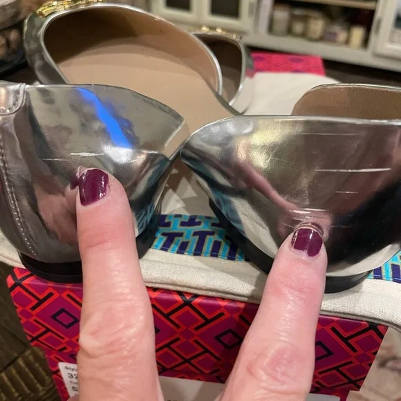 Tory Burch Women’s Raleigh D’Orsay Metallic Silver & Gold Ballet Flats Size 9 - Picture 4 of 7